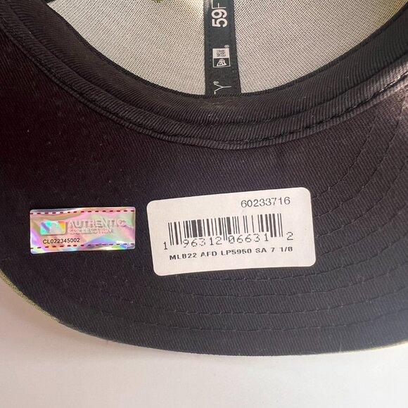 New Era San Francisco Giants Camo Hat with Gold Logo NWT - Picture 5 of 6